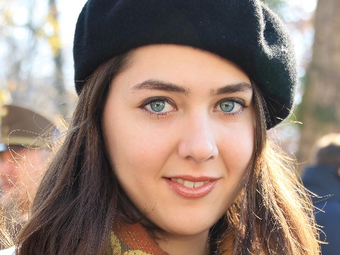 Vladana Perlić : Nestvarne djevojčice