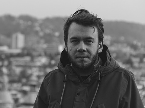 Akoš Kormanjoš: Defragmentacija
