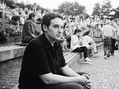 Miloš Živanović: Na belom groblju